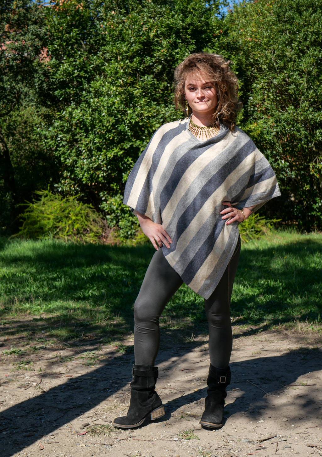 Le Poncho AUBE en laine et cachemire
