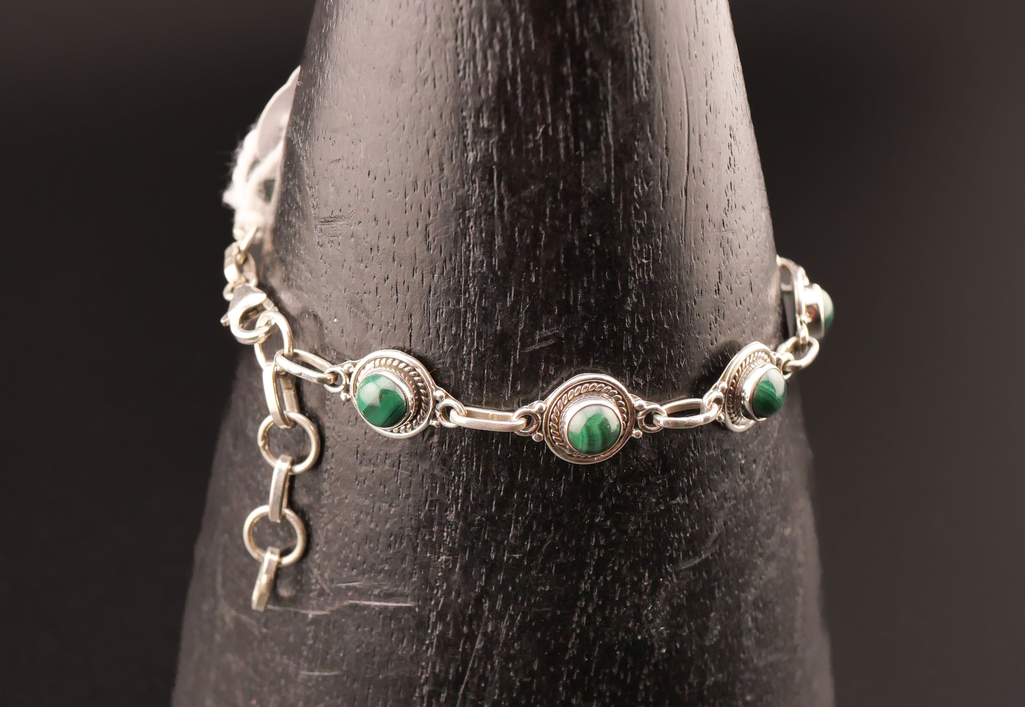 Le bracelet PRIYA