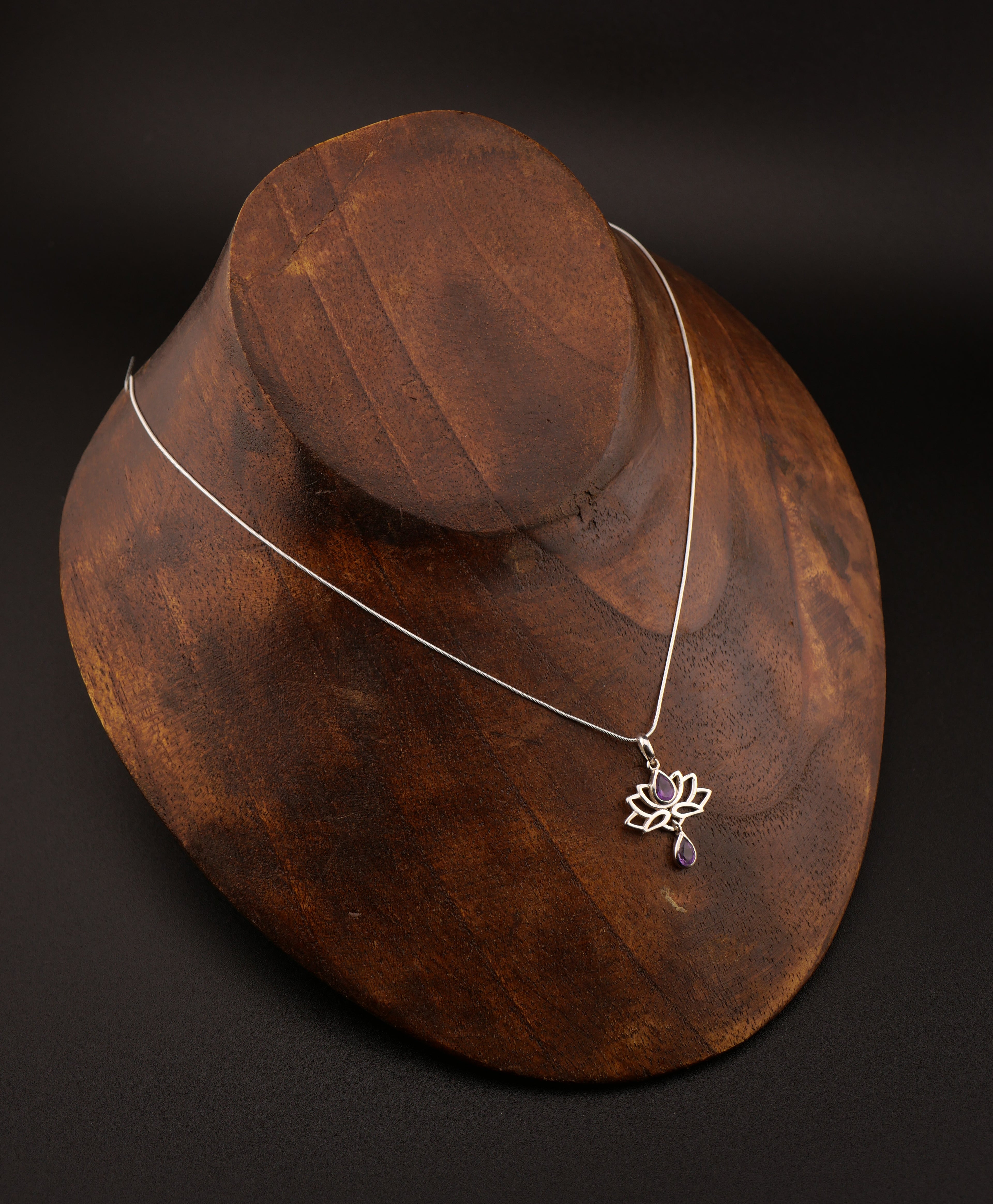 Le Collier CLEO