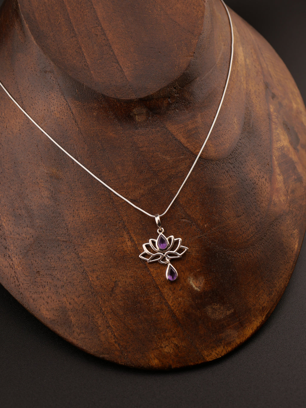 Le Collier CLEO