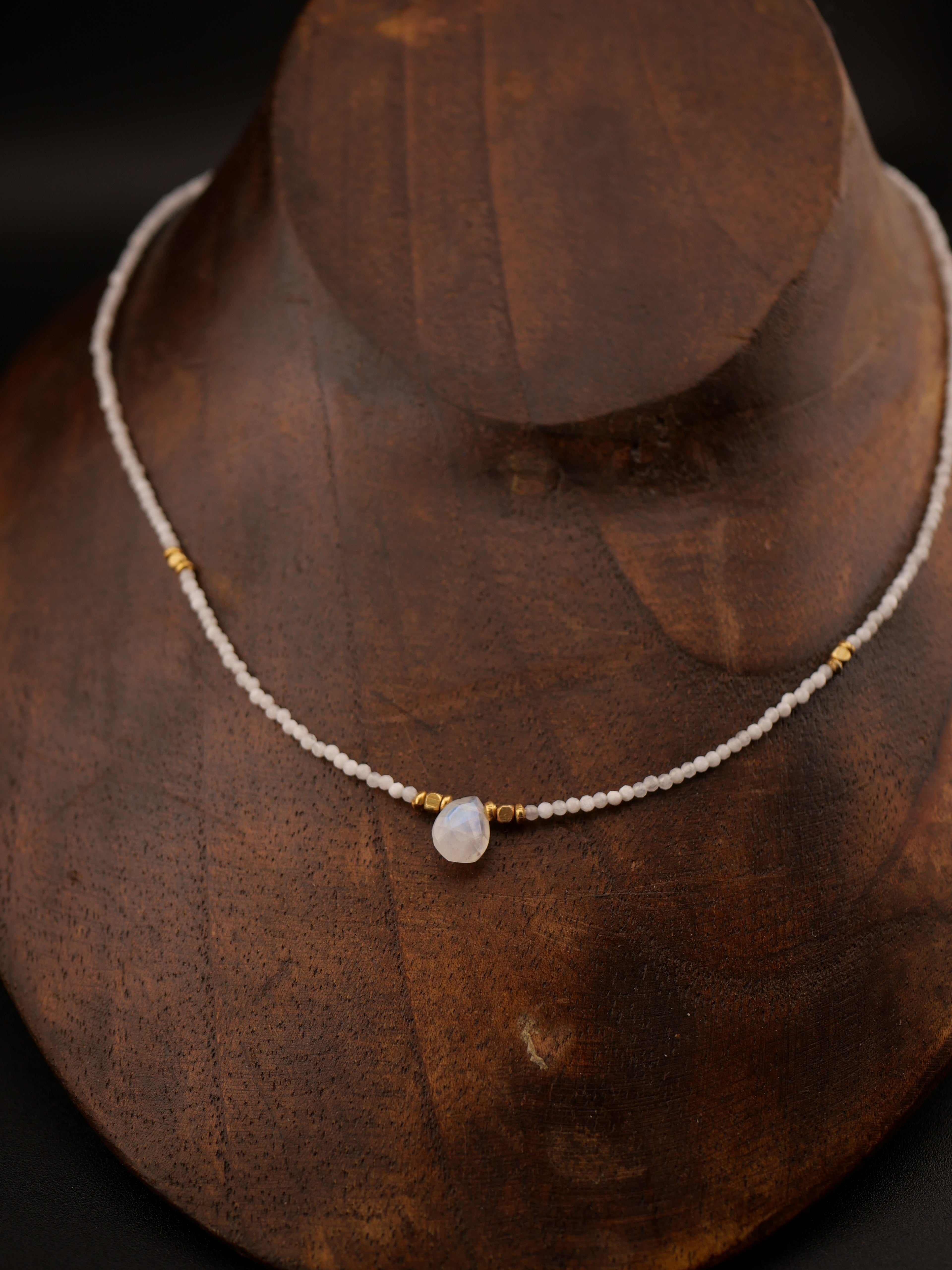 Le Collier LUNEA