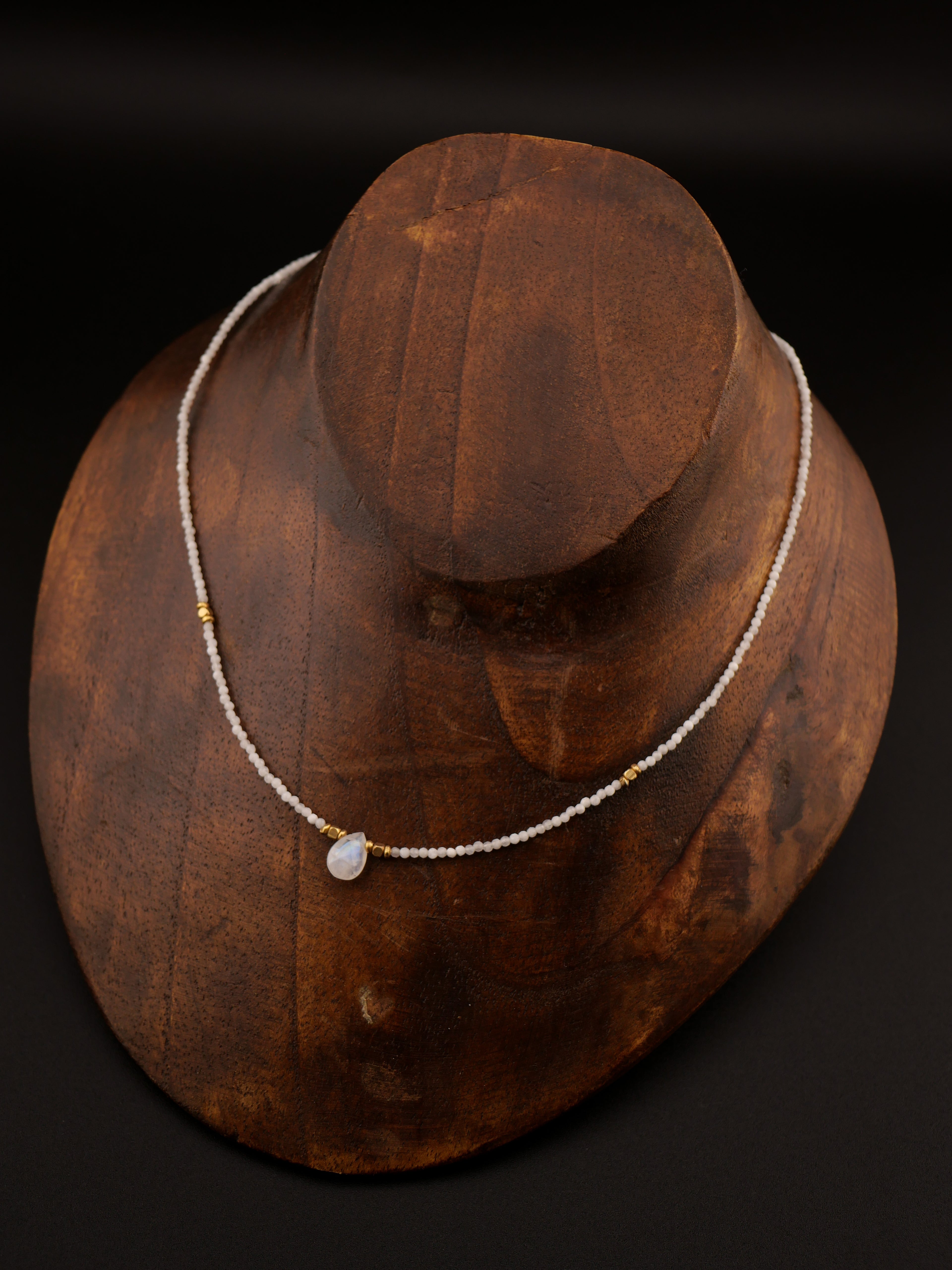 Le Collier LUNEA