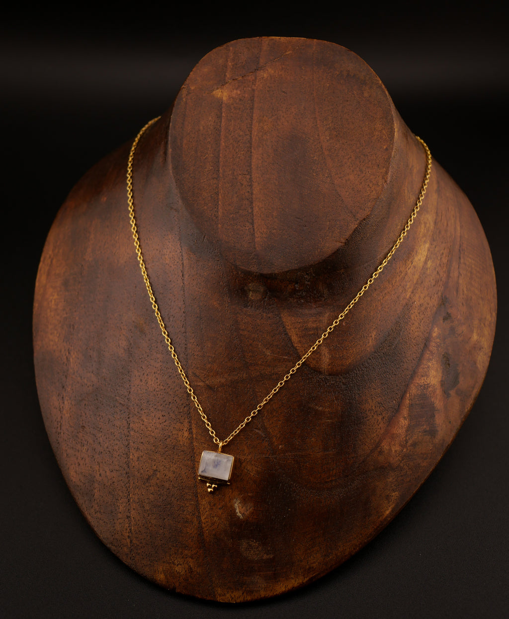Le Collier EOLIA