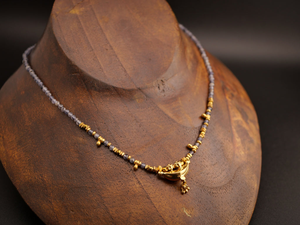 Le Collier NIVA