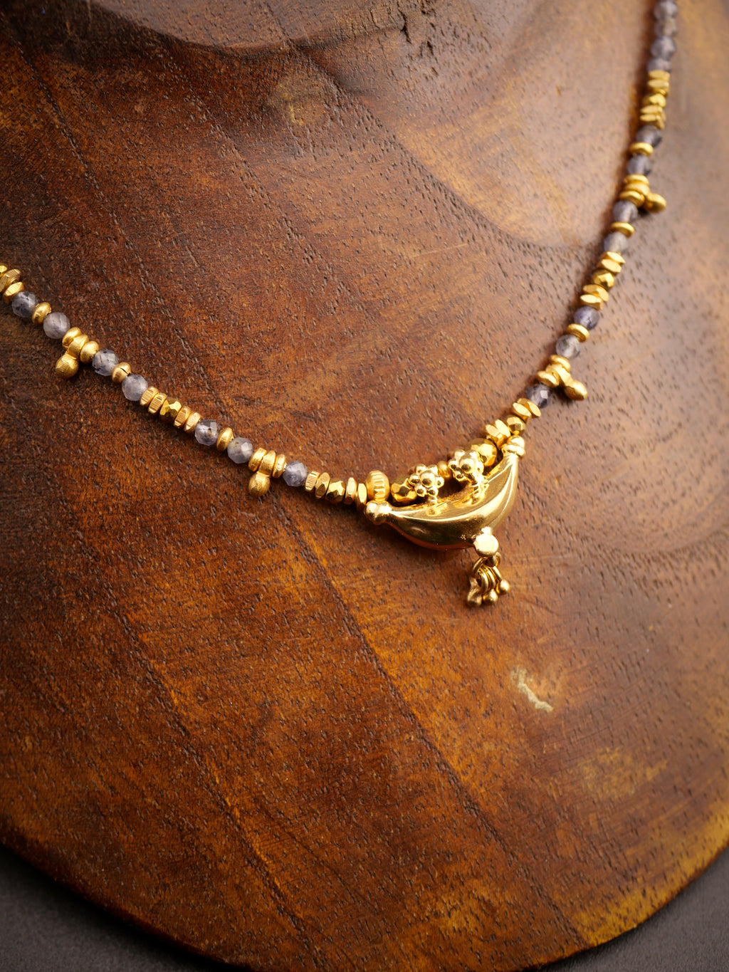 Le Collier NIVA