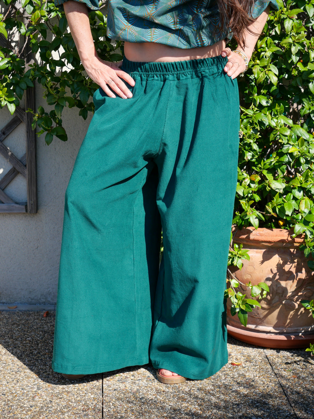Le Pantalon GOTICA - Vert Pin