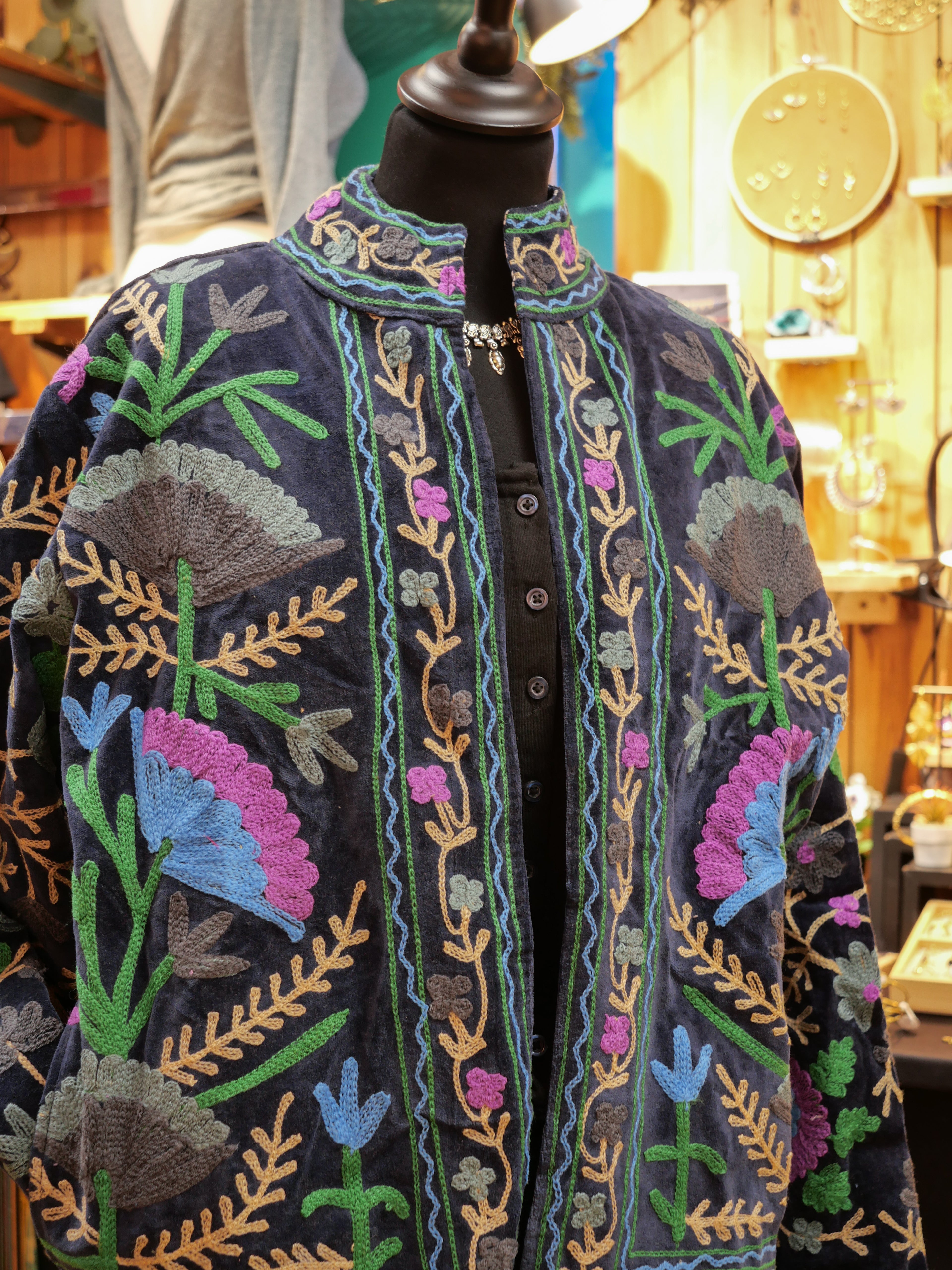 La Veste brodée NÉRU - Bleu nuit