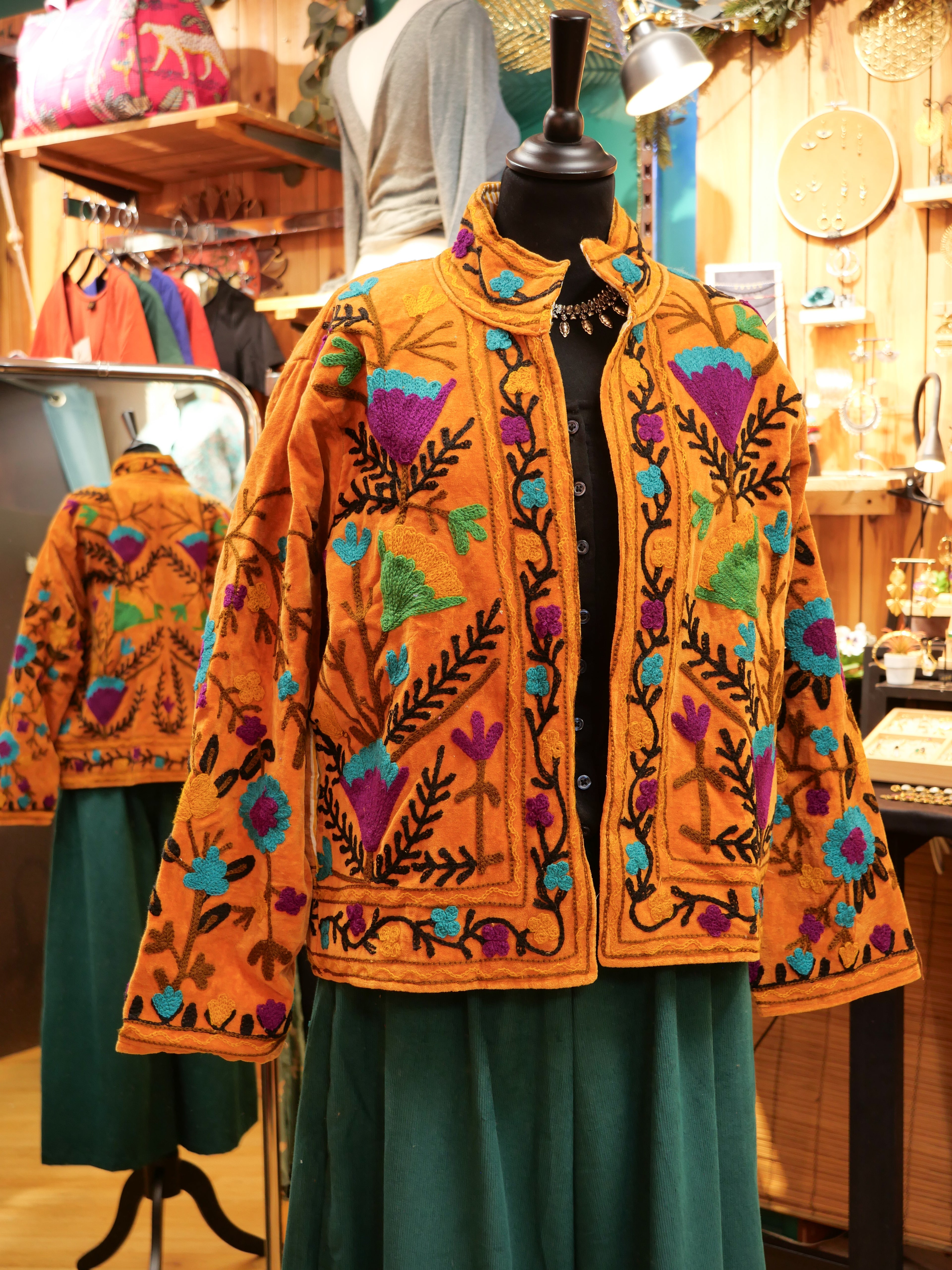 La Veste brodée NÉRU - Moutarde